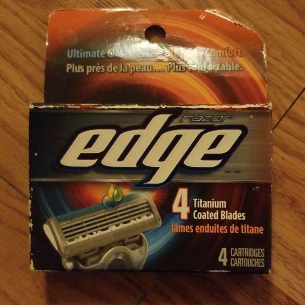 Edge blade